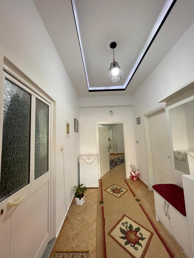Luigi S Fairyview Apartment Sarandë Esterno foto