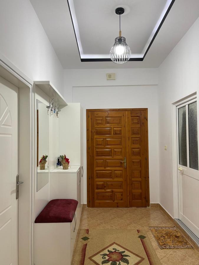Luigi S Fairyview Apartment Sarandë Esterno foto